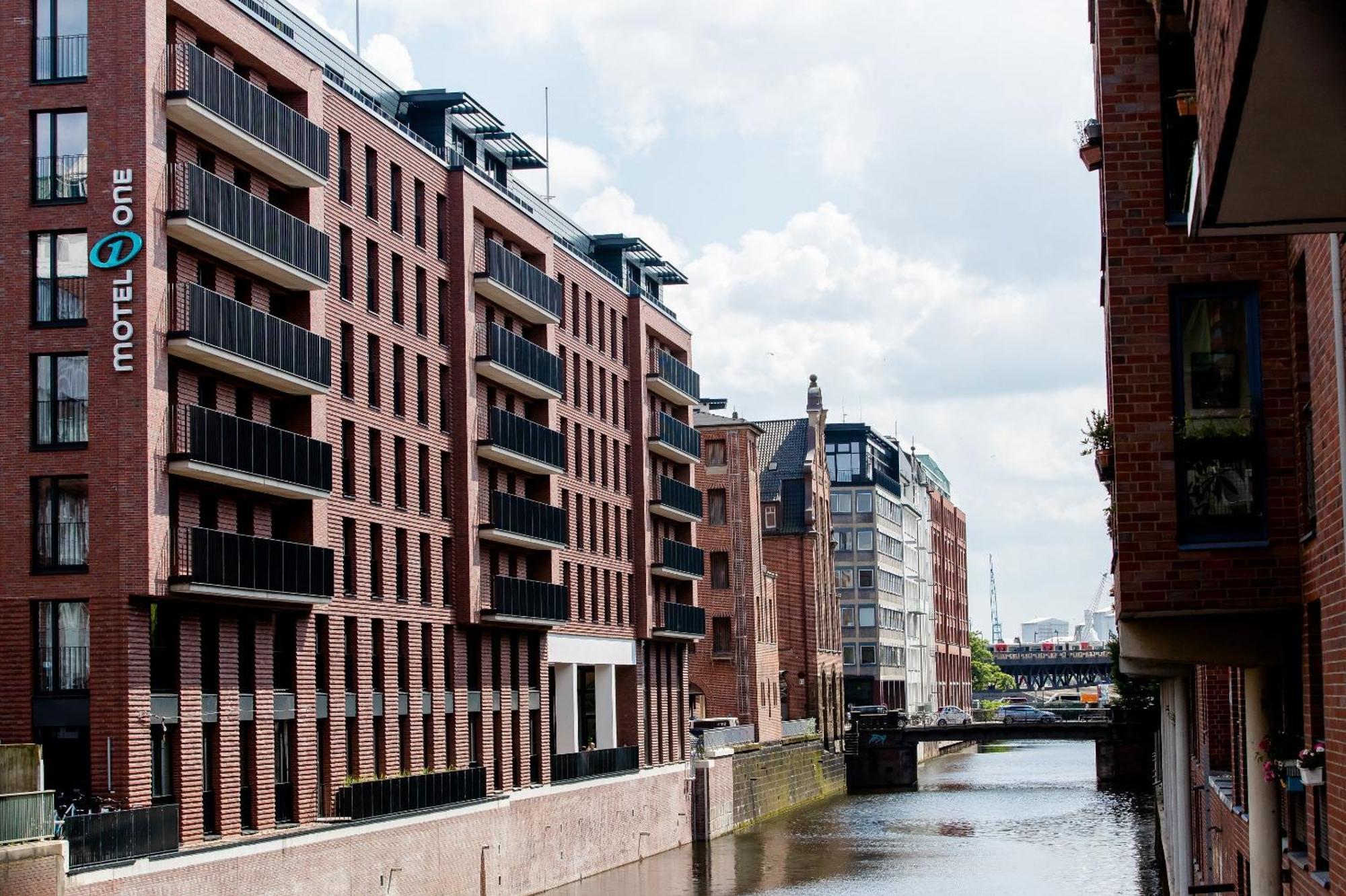 Motel One Hamburg-Fleetinsel Hamburgo Exterior foto